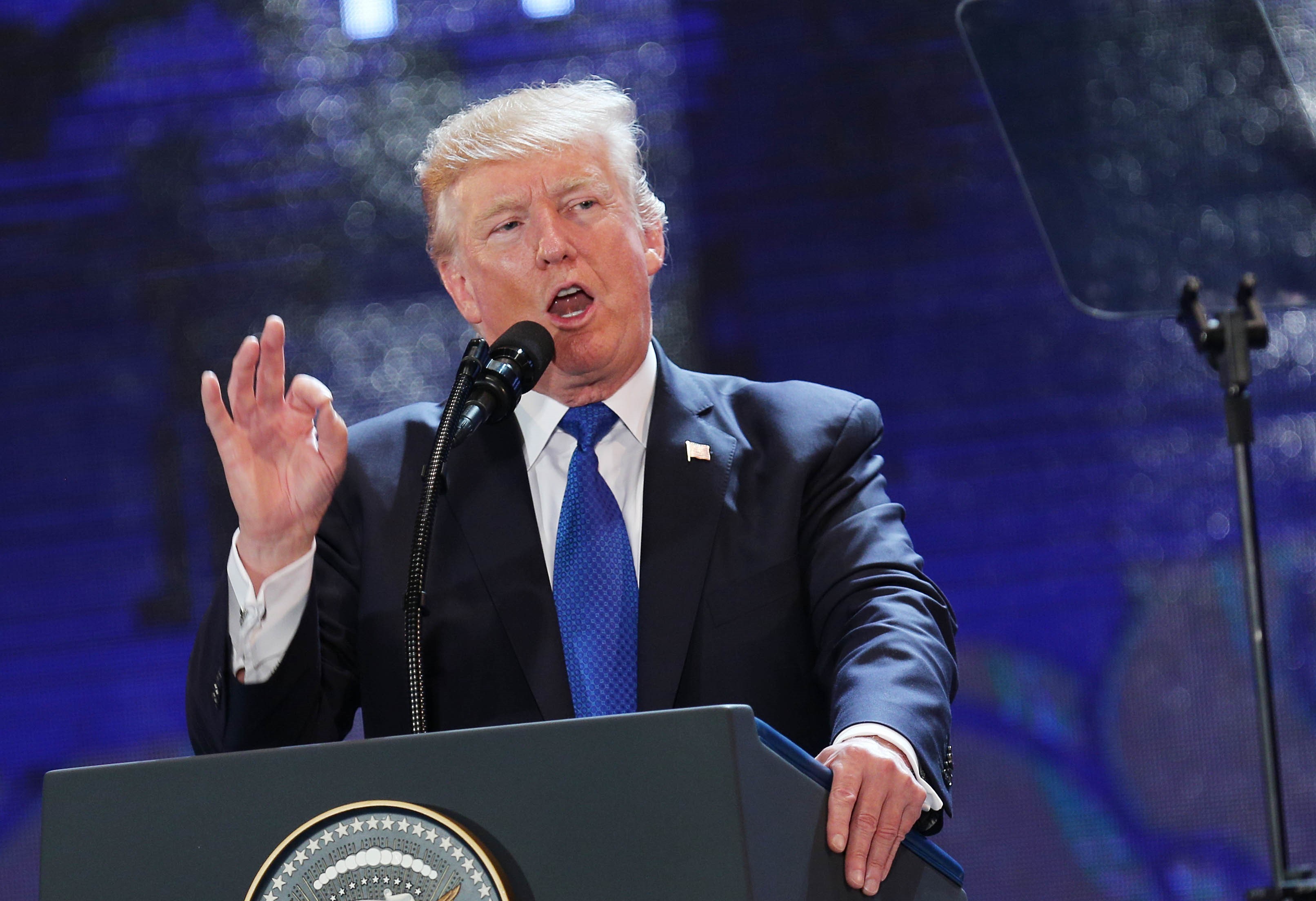 Tổng thống Donald Trump đ&aacute;nh gi&aacute; Việt Nam l&agrave; một trong những nền Sòng Bài Trực Tuyến 13Win.com c&oacute; tốc độ tăng trưởng nhanh nhất thế giới. Ảnh: VGP 