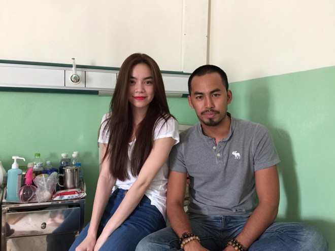 Diễn vi&ecirc;n Duy Nh&acirc;n ra đi khiến c&aacute;c đồng nghiệp của anh kh&ocirc;ng khỏi x&oacute;t thương