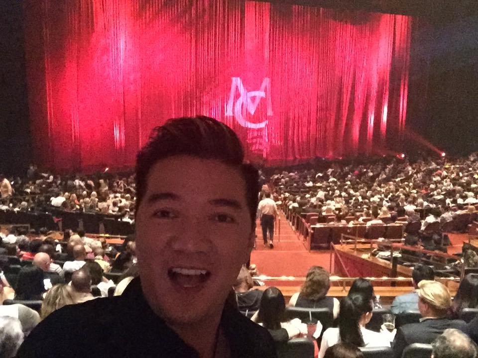 Đ&agrave;m Vĩnh Hưng h&aacute;o hức đến xem show của Mariah Carey, nhưng sau khi xem xong th&igrave; anh thất vọng ho&agrave;n to&agrave;n