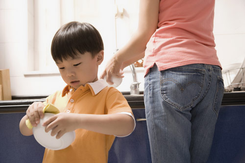 dạy con t&iacute;nh tự lập