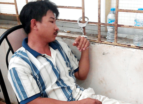 cha dượng đ&aacute;nh b&eacute; trai g&atilde;y tay ch&acirc;n, cha dượng, nứt sọ