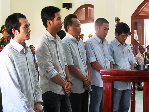 Vụ nhục h&igrave;nh chết người, C&ocirc;ng an TP Tuy H&ograve;a, nhục h&igrave;nh, C&ograve;ng tay, bỏ đ&oacute;i, đ&aacute;nh đập