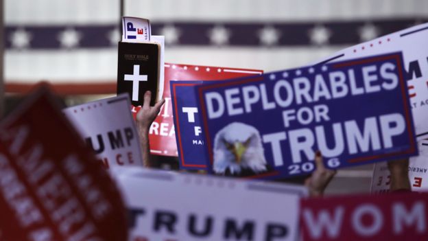Donald Trump th&agrave;nh tổng thống thứ 45 của Mỹ