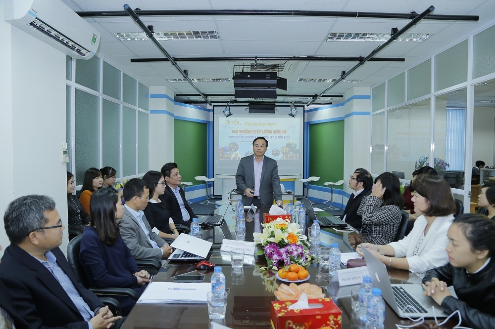 Quang cảnh buổi giao lưu trực tuyến: Giải thưởng Chất lượng quốc gia 2016: X&acirc;y dựng niềm tin, kiến tạo đổi mới do Chất lượng Việt Nam (VietQ.vn) tổ chức