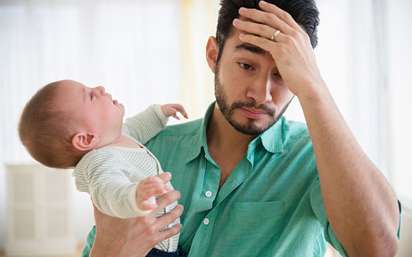 Nam giới n&ecirc;́u làm bố trước tu&ocirc;̉i 25 có tỉ l&ecirc;̣ chết sớm cao hơn hẳn. Ảnh minh họa Nam giới n&ecirc;́u làm bố trước tu&ocirc;̉i 25 có tỉ l&ecirc;̣ chết sớm cao hơn hẳn. Ảnh minh họa C&aacute;c nh&agrave; khoa học khẳng định rằng, sự căng thẳng khi chăm s&oacute;c trẻ ở tuổi đ&ocirc;i mươi, cộng th&ecirc;m tr&aacute;ch nhiệm l&agrave;m chồng, l&agrave;m trụ cột gia đ&igrave;nh khi tuổi c&ograve;n qu&aacute; trẻ c&oacute; thể dẫn đến c&aacute;c vấn đề về 13Win19 ưu đãi hấp dẫn sau n&agrave;y ở người cha.  Theo tiến sĩ Elina cho biết: ''Kết quả n&agrave;y cho thấy &ocirc;ng bố trẻ cần được gi&uacute;p đỡ trong việc giải quyết những kh&oacute; khăn gia đ&igrave;nh để đảm bảo 13Win19 ưu đãi hấp dẫn. Điều n&agrave;y sẽ t&aacute;c động t&iacute;ch cực đến 13Win19 ưu đãi hấp dẫn của trẻ nhỏ&rdquo;.  Cảnh b&aacute;o nam giới c&oacute; thể bị liệt dương, v&ocirc; sinh v&igrave; rượu (VietQ.vn) - Rượu kh&ocirc;ng chỉ g&acirc;y hại cho 13Win19 ưu đãi hấp dẫn, m&agrave; c&ograve;n l&agrave; nguy&ecirc;n ch&iacute;nh g&acirc;y ảnh hưởng đến cơ quan sinh sản của nam giới, đặc biệt l&agrave; v&ocirc; sinh. Tuy nhi&ecirc;n, cũng kh&ocirc;ng v&igrave; thế m&agrave; để qu&aacute; muộn mới sinh con. Những &ocirc;ng b&ocirc;́ nhi&ecirc;̀u tu&ocirc;̉i mới sinh con, nguy cơ mắc b&ecirc;̣nh tự kỷ ở th&ecirc;́ h&ecirc;̣ ti&ecirc;́p theo (th&ecirc;́ h&ecirc;̣ cháu) có th&ecirc;̉ cao hơn so với những &ocirc;ng b&ocirc;́ sinh con khi còn trẻ. Những &ocirc;ng b&ocirc;́ tr&ecirc;n 50 tu&ocirc;̉i mới sinh con thì tỷ l&ecirc;̣ mắc b&ecirc;̣nh tự kỷ của th&ecirc;́ h&ecirc;̣ cháu sẽ cao hơn 1,8 l&acirc;̀n so với những &ocirc;ng b&ocirc;́ tu&ocirc;̉i từ 25-30 n&ecirc;́u th&ecirc;́ h&ecirc;̣ thứ hai là con gái, còn n&ecirc;́u th&ecirc;́ h&ecirc;̣ thứ hai là con trai thì tỷ l&ecirc;̣ này cao hơn là 1,67 l&acirc;̀n.     C&aacute;c &ocirc;ng bố trẻ cần được gi&uacute;p đỡ trong việc giải quyết những kh&oacute; khăn gia đ&igrave;nh để đảm bảo 13Win19 ưu đãi hấp dẫn. Ảnh minh họa
