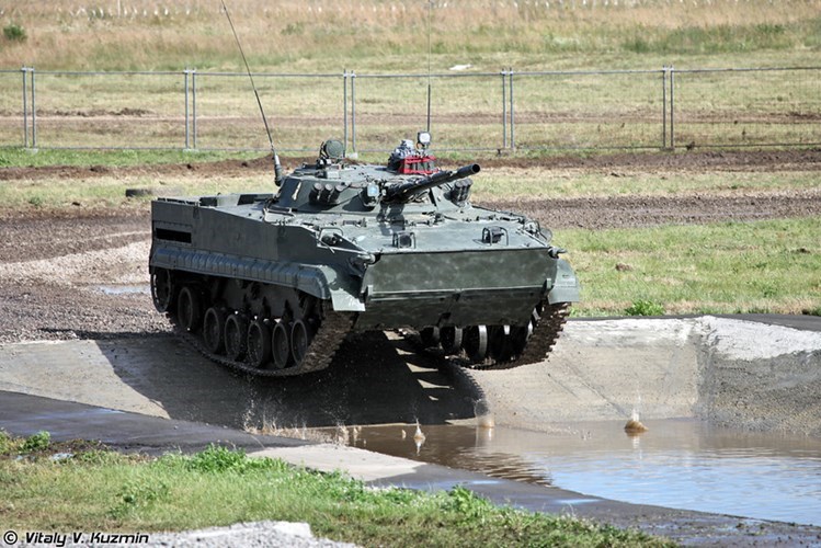 Theo các tài liệu Nga, BMP-3F được thiết kế cho hoạt đông tác chiến trên biển, cải thiện khả năng đi biển và nổi, khả năng di chuyển ở điều kiện sóng biển cấp 3 và khai hỏa chính xác ở điều kiện sóng biển cấp 2. Chiếc xe được trang bị động cơ đẩy waterjet cho phép di chuyển trên mặt nước với tốc độ đến 10km/h. BMP-3F có thể đảm bảo hoạt động tác chiến đổ bộ trong vòng 7 giờ.
