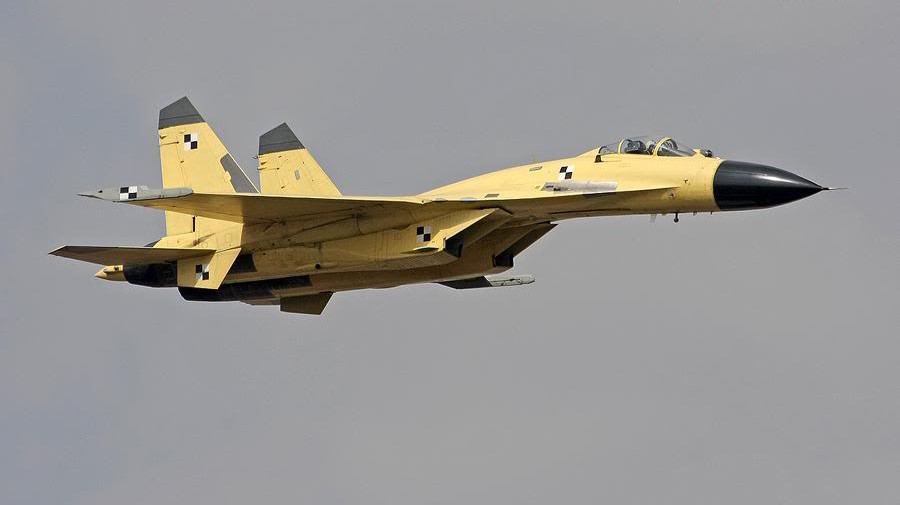J-11B là phiên bản sản xuất với phần lớn công nghệ Trung Quốc, sử dụng động cơ WS-10A, hệ thống điện tử 13Win22 com tỷ lệ cược cao mới. Gần đây có thể đã được nâng cấp với radar quét mạng pha điện tử chủ động (AESA). 