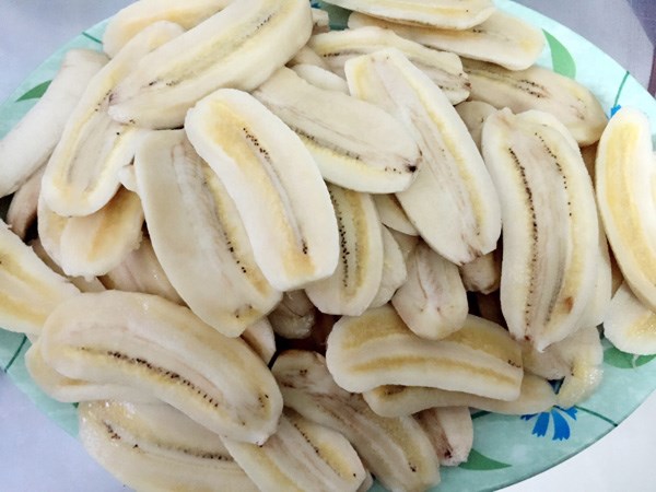 C&aacute;ch l&agrave;m mứt chuối dẻo si&ecirc;u ngon để nh&acirc;m nhi ng&agrave;y Tết