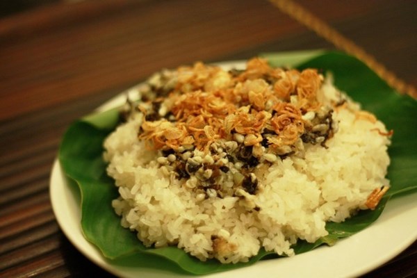 M&oacute;n x&ocirc;i trứng kiến thơm b&ugrave;i của người Bắc Giang