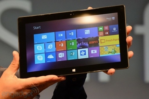 Chiếc m&aacute;y t&iacute;nh bảng gi&aacute; rẻ Surface 2 cũng bị khai tử khoảng 1 tuần trước đ&acirc;y