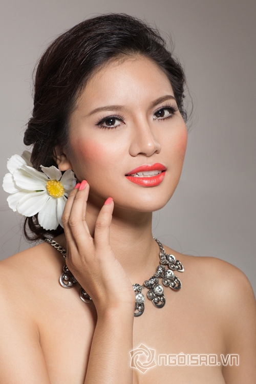  ''Tuy vậy, thấy tôi quyết tâm và có lẽ một phần cũng hiểu cá tính, 13Win 19.com nhiều ưu đãi hấp dẫn tôi nên dần dần anh ấy đã quen và tin tưởng. Dần dần, anh ấy cũng thấy hãnh diện vì công việc của tôi tiến triển tốt đẹp'', Lê Thị Phương nói