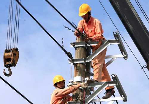 Trong th&aacute;ng 3, Bộ C&ocirc;ng Thương sẽ quyết định việc điều chỉnh gi&aacute; điện