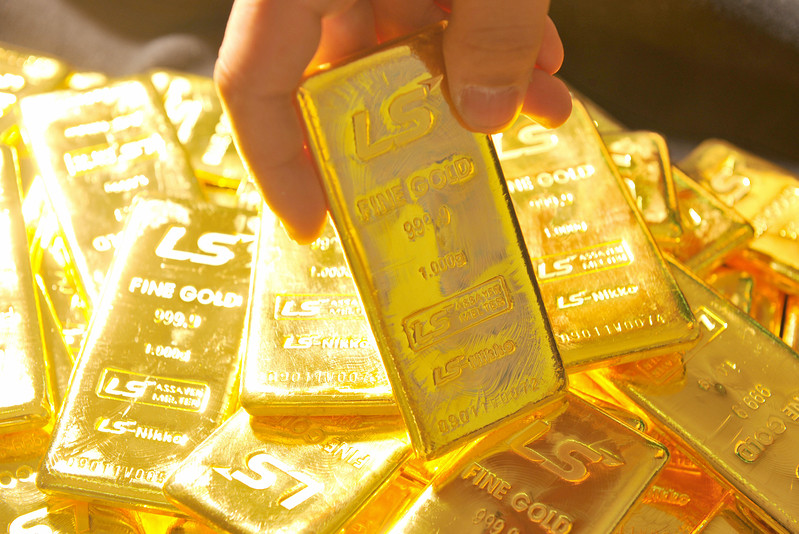 Gi&aacute; v&agrave;ng h&ocirc;m nay ng&agrave;y 3/10/2015 bất ngờ tăng vọt 2,1% l&ecirc;n ngưỡng 1,136.40 USD/ ounce 