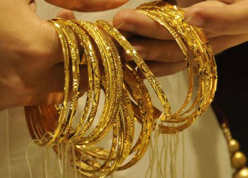 Gi&aacute; v&agrave;ng h&ocirc;m nay tại thị trường trong nước vẫn rẻ hơn gi&aacute; v&agrave;ng thế giới khoảng 200.000 đồng/lượng