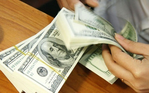 Đ&aacute;ng ghi nhận, gi&aacute; USD bất ngờ quay đầu giảm c&ugrave;ng chiều với gi&aacute; v&agrave;ng h&ocirc;m nay