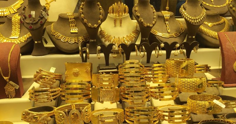 Gi&aacute; v&agrave;ng h&ocirc;m nay ng&agrave;y 5/4/2016 kh&ocirc;ng c&oacute; nhiều biến động do thị trường v&agrave;ng trong nước vẫn tỏ ra kh&aacute; trầm lắng