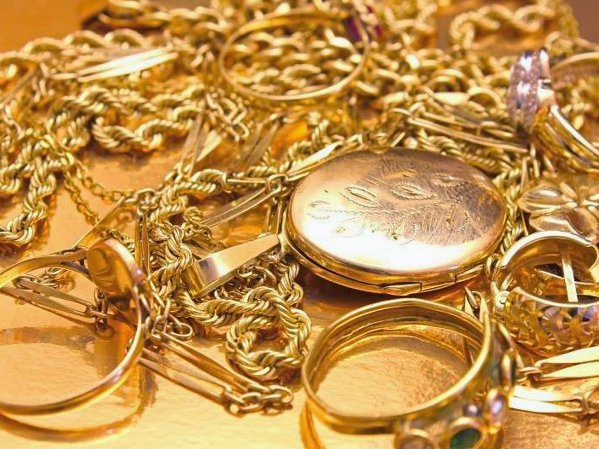Gi&aacute; v&agrave;ng h&ocirc;m nay ng&agrave;y 7/1/2016 đạt đỉnh tại cả thị trường trong nước v&agrave; thế giới