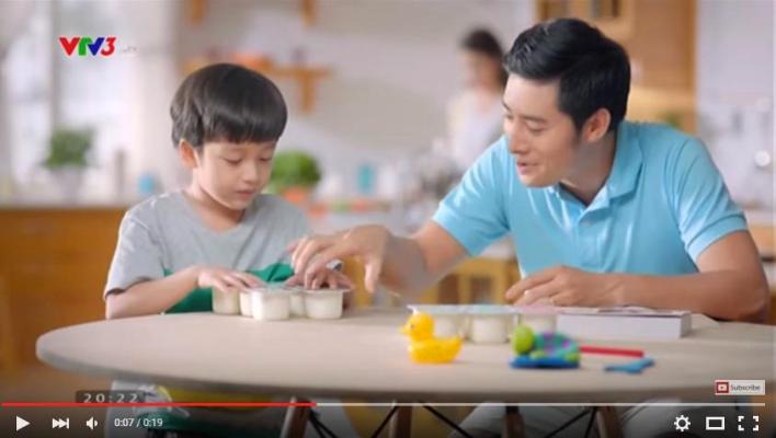 quảng c&aacute;o sữa chua Ba V&igrave;