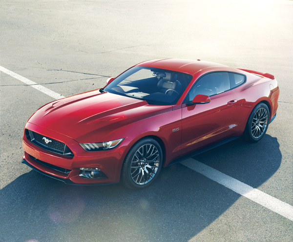 Một chiếc Ford Mustang 2015 có giá khoảng gần 1 tỷ VND Một chiếc Ford Mustang 2015 có giá khoảng gần 1 tỷ VND