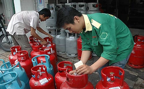 Gi&aacute; gas giảm mạnh tr&ecirc;n thị trường 