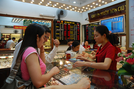 H&ocirc;m nay gi&aacute; v&agrave;ng giảm mạnh