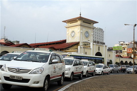 Việc giảm gi&aacute; cước taxi theo gi&aacute; xăng dầu mang lại lợi &iacute;ch lớn cho kh&aacute;ch h&agrave;ng