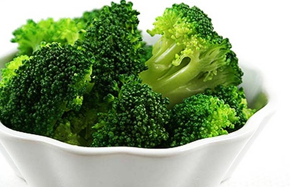 giảm c&acirc;n với salad rau quả