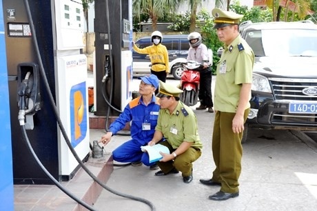 Gian lận đo lường xăng dầu