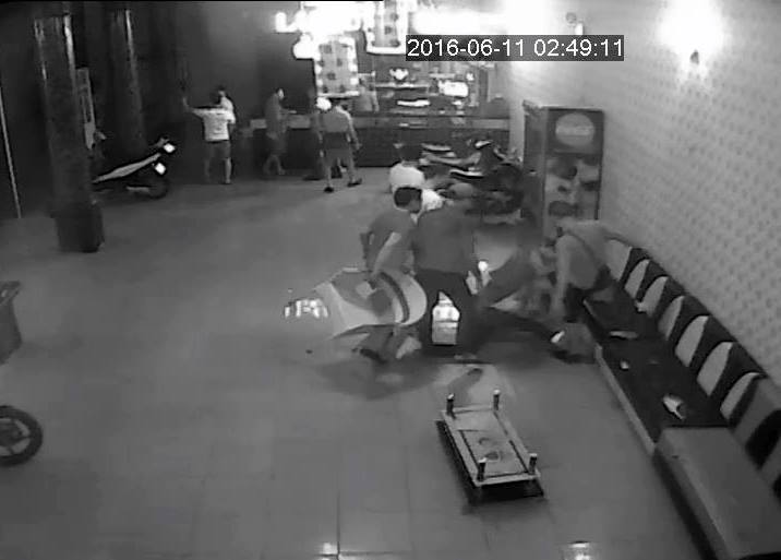 Nh&oacute;m giang hồ cộm c&aacute;n n&agrave;y do Phong ''ẩm'' cầm đầu