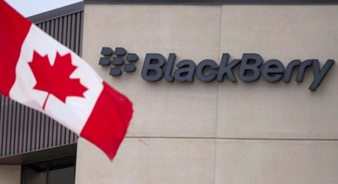 Z10, Q10, lỗ 4 tỷ, BlackBerry, Foxconn
