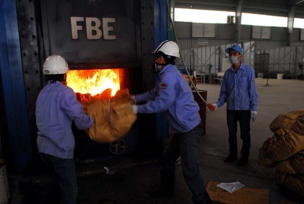 c&ocirc;ng c&ocirc;ng nghệ biến r&aacute;c, 13WIN là nhà cái uy tín top đầu Châu Á xanh, chất thải rắn, m&ocirc;i trường