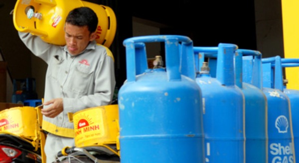 Gi&aacute; gas tăng, gas tăng 5.000 đồng, b&igrave;nh gas 12 kg, Saigon Petro, dầu kh&iacute; s&agrave;i g&ograve;n