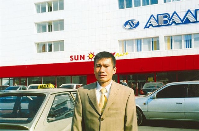 Ch&acirc;n dung, tập đo&agrave;n,  Sun Group, tỷ ph&uacute;, b&iacute; ẩn, L&ecirc; Viết Lam, bộ GTVT, đại gia việt