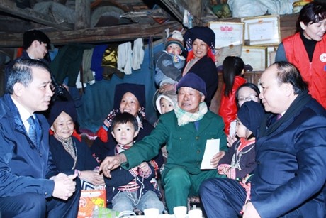 Khoa học phải b&aacute;m v&agrave;o cuộc sống