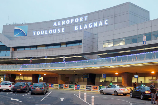d&acirc;n ph&aacute;p, s&acirc;n bay Toulouse, tổ hợp trung quốc, ch&iacute;nh phủ ph&aacute;p, Lao động Trung Quốc