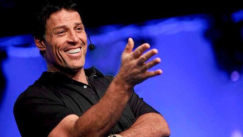 B&iacute; quyết l&agrave;m gi&agrave;u, Tony Robbins, doanh nh&acirc;n, tiết kiệm, rủi ro, lợi nhuận, diễn giả, t&agrave;i ch&iacute;nh