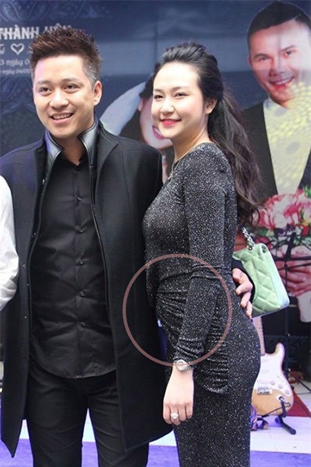Trước khi kết hôn, Tuấn Hưng cũng từng trả lời phỏng vấn báo chí rằng anh rất muốn sẽ có con trong năm nay vì bố mẹ anh đã rất mong có cháu bế, hơn nữa năm nay mà sinh con thì cũng hợp tuổi anh.