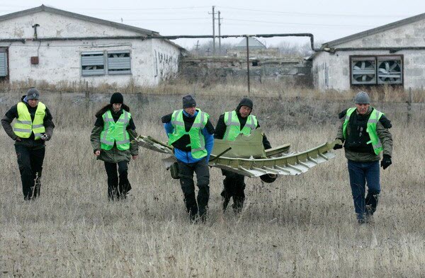 mh17, x&aacute;c mh17, nạn nh&acirc;n mh17, tai nạn m&aacute;y bay, rơi m&aacute;y bay mh17, h&agrave;ng kh&ocirc;ng Malaysia, t&agrave;u hỏa