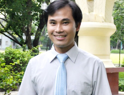 Giáo sư trẻ nhất Việt Nam năm 2014 chỉ 37 tuổi Giáo sư trẻ nhất Việt Nam năm 2014 chỉ 37 tuổi
