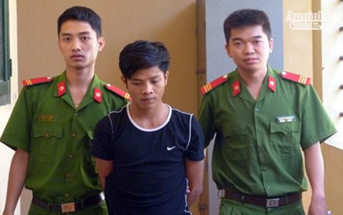 Đối tượng T&uacute; tại cơ quan c&ocirc;ng an