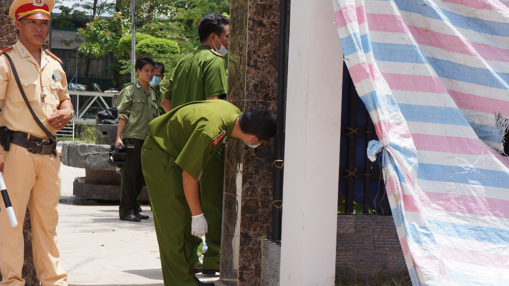 Bộ C&ocirc;ng an v&agrave;o cuộc vụ thảm s&aacute;t 6 người trong gia đ&igrave;nh ở B&igrave;nh Phước. C&aacute;c đối tượng đang được khoanh v&ugrave;ng