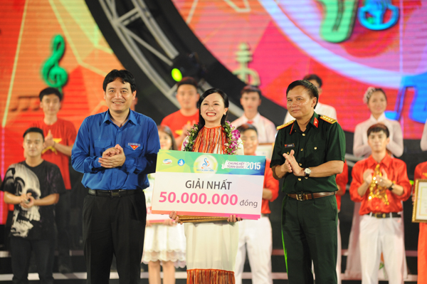 H&agrave;nh tr&igrave;nh B&agrave;i ca sinh vi&ecirc;n 2015 