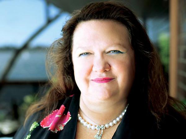 05. Gina Rinehart. Người phụ nữ quyền lực đứng thứ 27. Tuổi 60. Tổng tài sản: 17 tỷ USD. Nhà hoạt động chính trị-xã hội, Úc. Người thừa kế tập đoàn khai thác mỏ của Úc, đứng thứ 5 trong số những người phụ nữ giàu nhất thế giới, kiểm soát công ty khoáng Hancock, và đang mở rộng lĩnh vực đầu tư sang dầu và khí đốt.