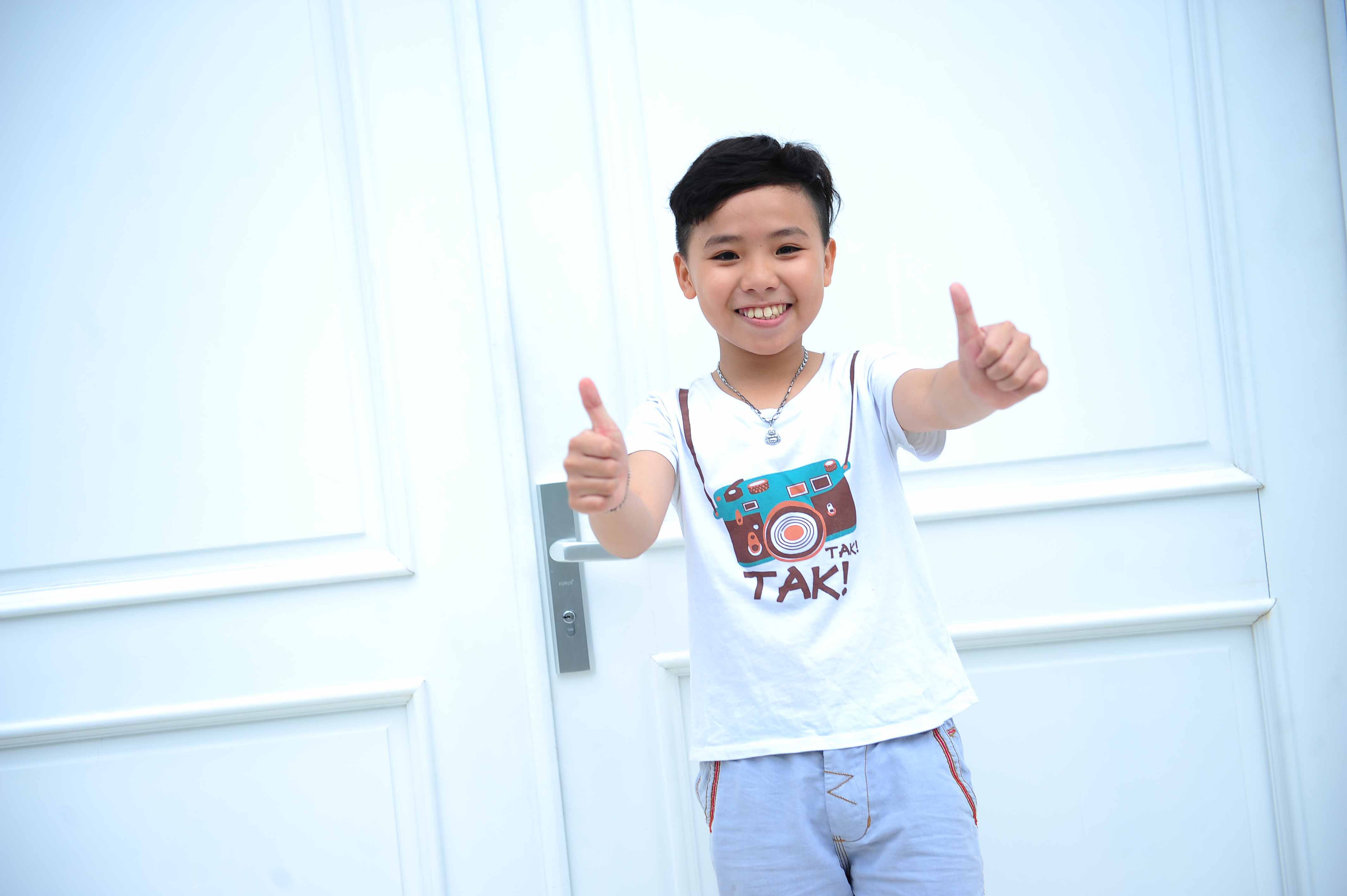 C&ocirc;ng Quốc: Giọng h&aacute;t hay v&agrave; ho&agrave;n cảnh đặc biệt