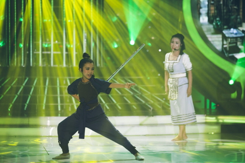 Bảo Nghi lột x&aacute;c trong liveshow 9 của Gương mặt th&acirc;n quen nh&iacute;  