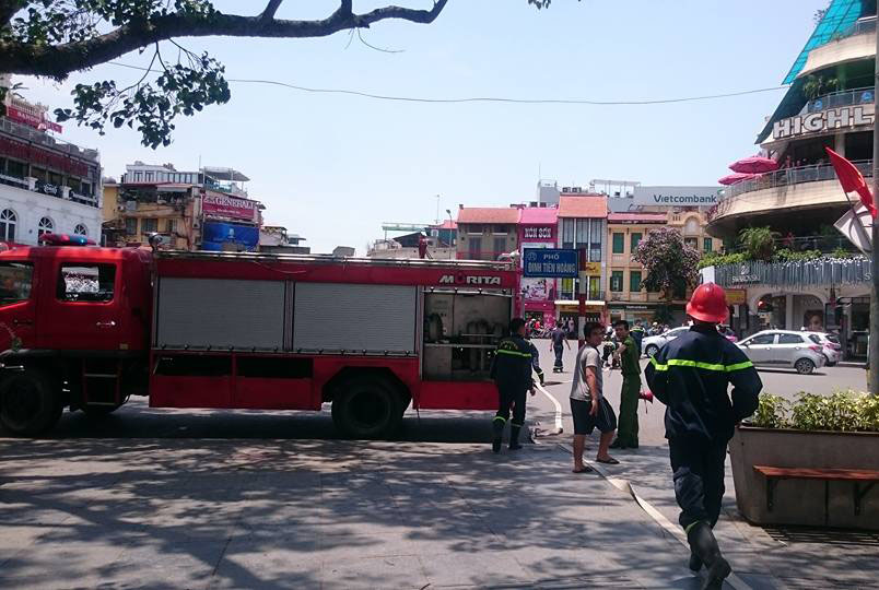 Triển khai cứu hộ chữa ch&aacute;y
