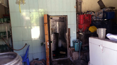 Hầm lạnh bảo quản bia, nơi xảy ra vụ tai nạn điện giất chết người ở H&agrave; Nội