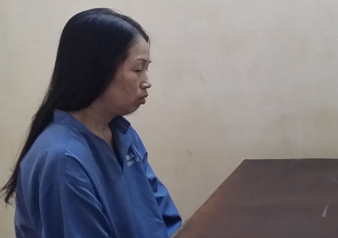 Đối tượng Nguyễn Thị Lan tại cơ quan c&ocirc;ng an