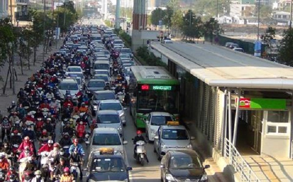  Đề xuất xử phạt nguội c&aacute;c phương tiện lấn l&agrave;n xe bu&yacute;t nhanh BRT từ ng&agrave;y 1/2 tới đ&acirc;y