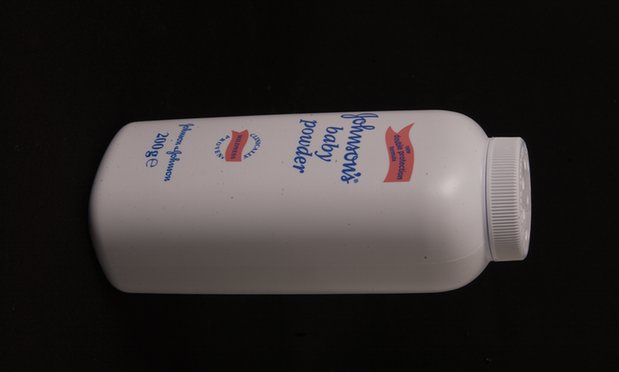 H&atilde;ng Johnson & Johnson l&ecirc;n tiếng về nghi vấn phấn r&ocirc;m c&oacute; chất g&acirc;y ung thư